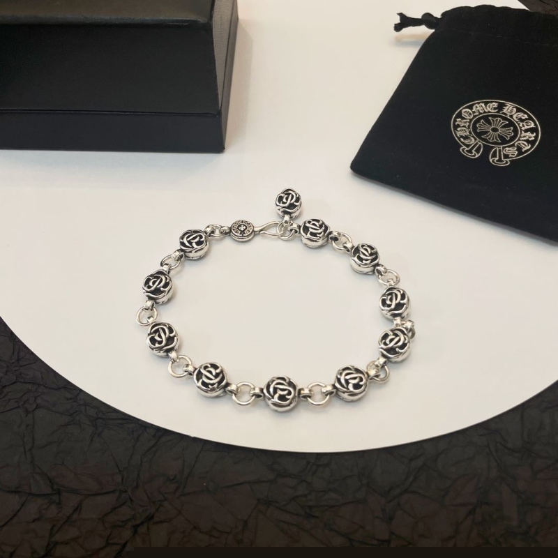 Ch**me He**ts bracelets